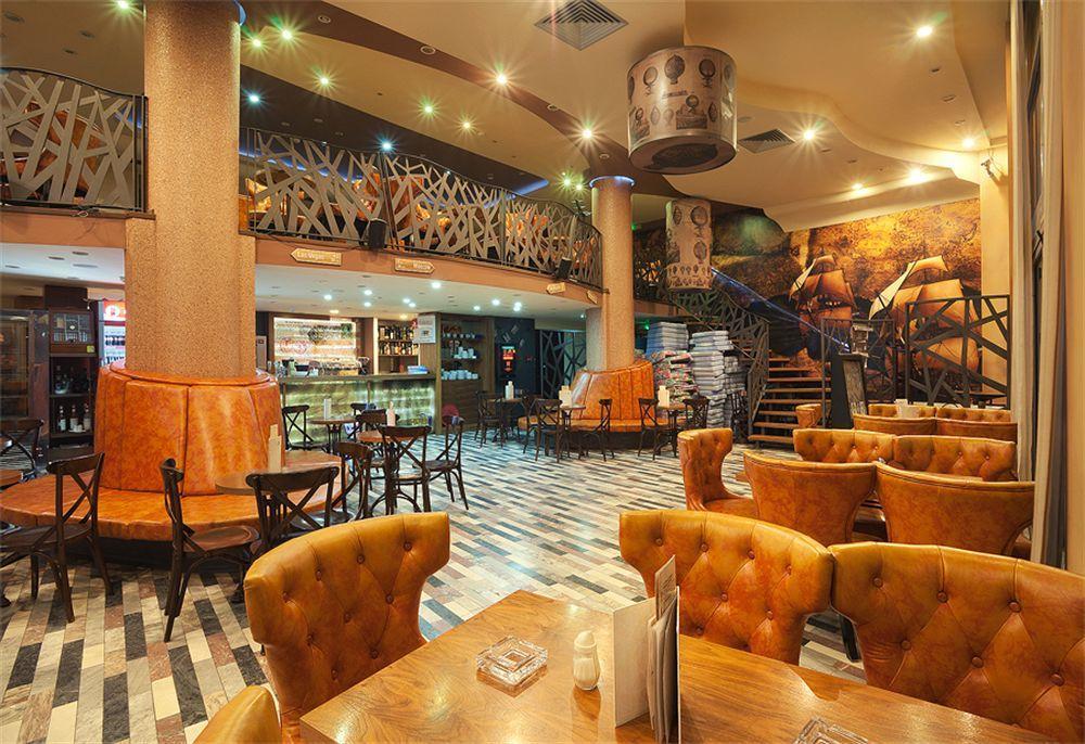 Hotel Turist Kraljevo Restaurant foto